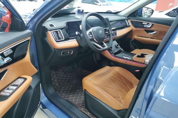 Used JETOUR Shanhai Shanhai L7 2024 1.5T 120km MAX+ 7-Seater
