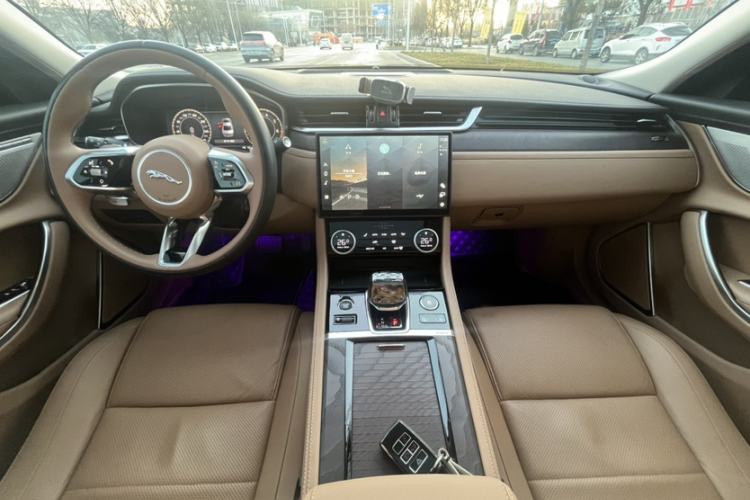 Used Jaguar XFL 2024 2.0T P250 Two-Wheel Drive Prestige Luxury Edition