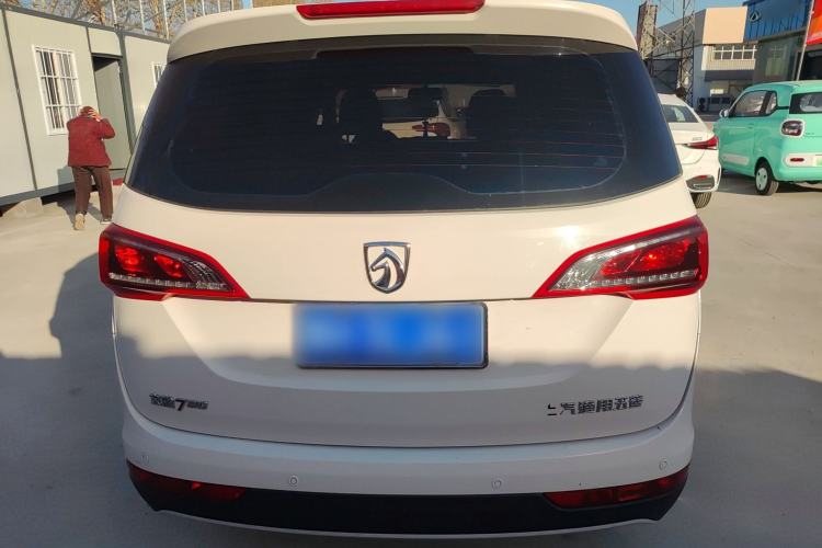 Used Baojun 730 2021 1.5L Manual Fashion Version 7 Seats
