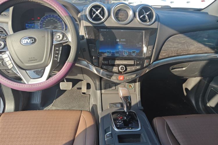 Used BYD S7 2016 2.0T Automatic Prestige Plus
