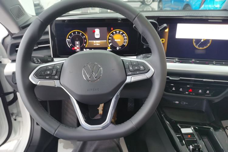 Used Volkswagen Lamando 2024 Lavida L 280TSI DSG Spicy Edition
