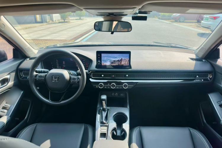 Used Honda Civic 2022 240TURBO CVT Dynamic Edition
