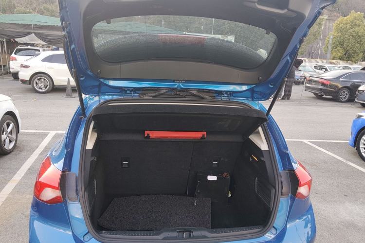 Used Ford Focus 2019 Hatchback EcoBoost 180 Automatic Trendy Model
