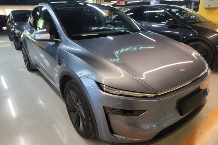 Used Tesla Model Y 2025 Rear-Wheel-Drive Version
