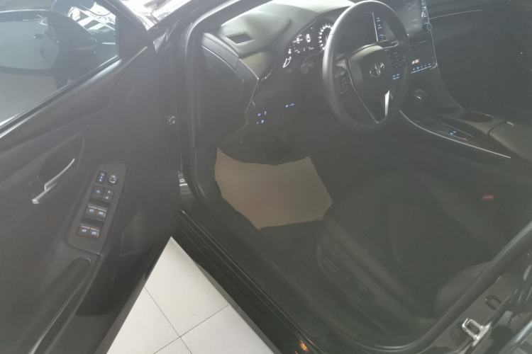 Used Toyota Avalon 2019 2.0L Luxury Edition China VI Standard
