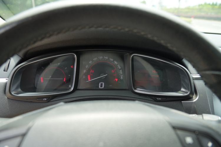 Used  6 2016 1.6T Elegant Edition THP160
