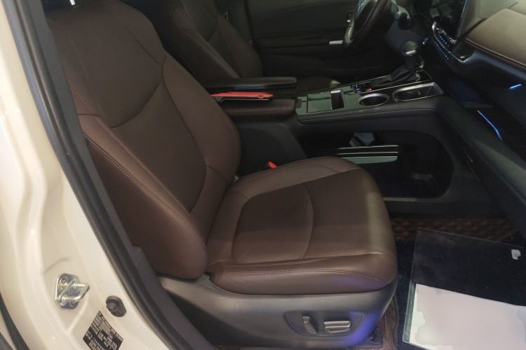 Used Toyota Sienna 2021 2.5L Hybrid Platinum Edition