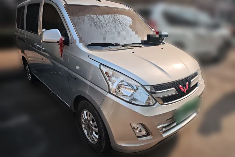 Used Wuling Rongguang V 2018 1.5L Standard Version
