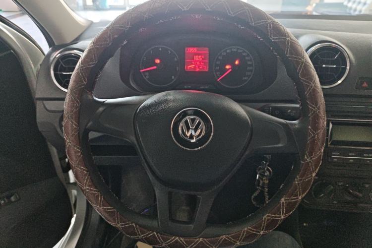 Used Volkswagen Jetta 2019 Dream Edition 1.5L Manual Fashion Version
