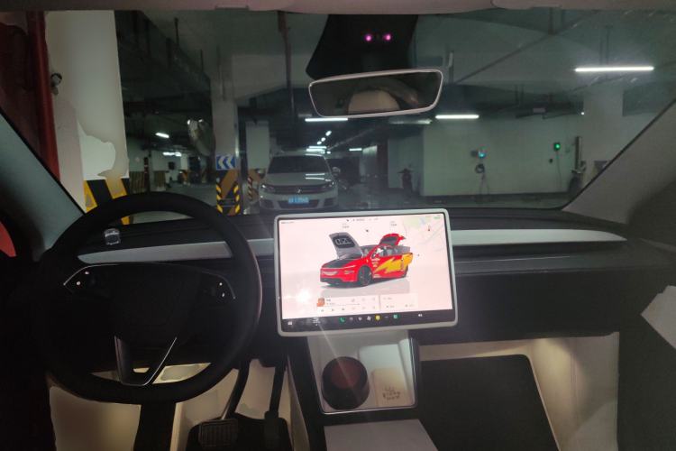 Used Tesla Model Y 2025 Long-Range All-Wheel-Drive Version