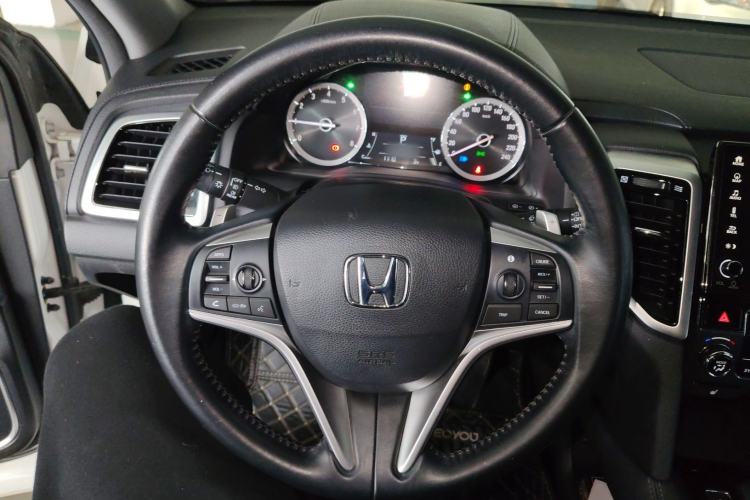 Used Honda UR-V 2017 240TURBO Two-Wheel Drive Luxury Edition China V
