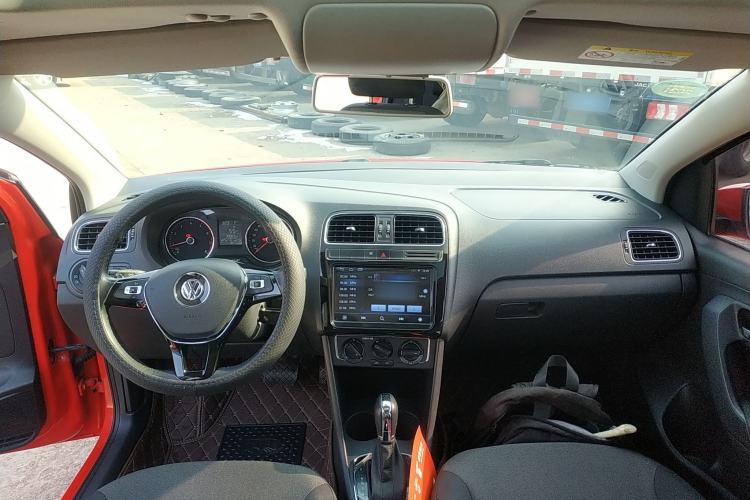 Used Volkswagen Polo 2016 1.6L Automatic Comfort Model