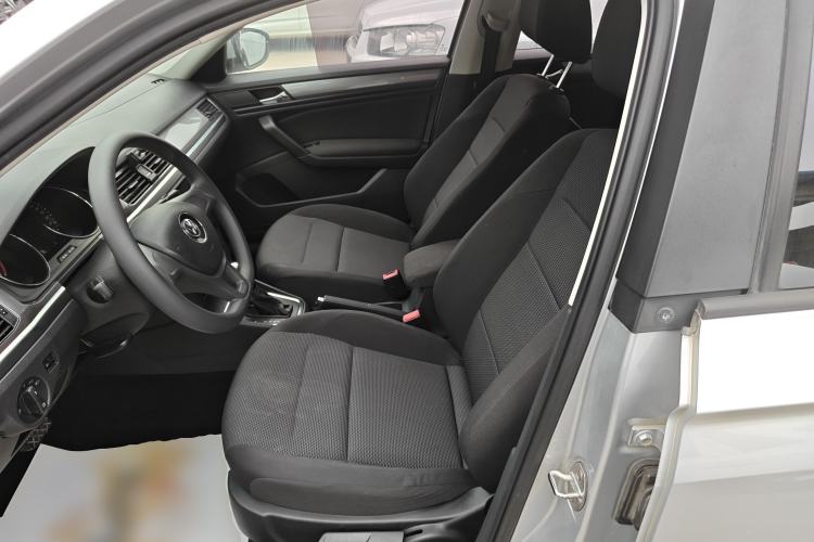 Used Volkswagen Bora 2016 1.6L Automatic Fashion Model