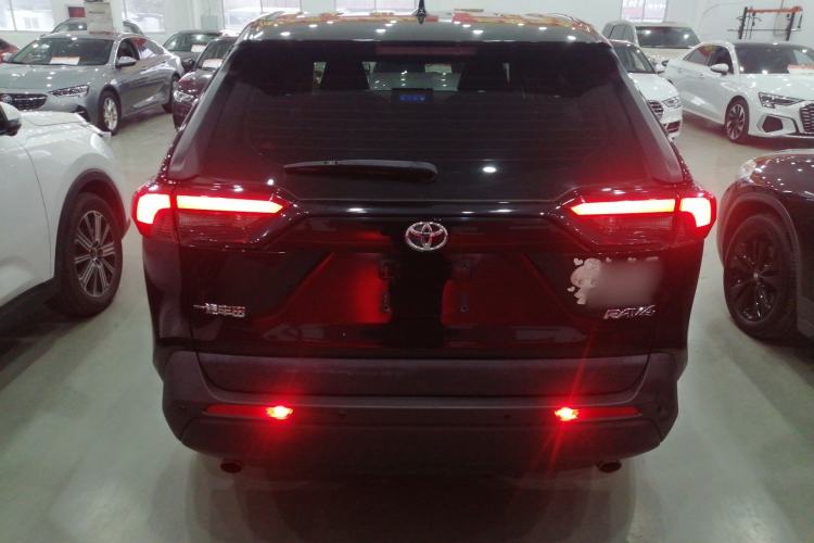 Used Toyota RAV4 2021 2.0L CVT Two-Wheel Drive Urban Edition
