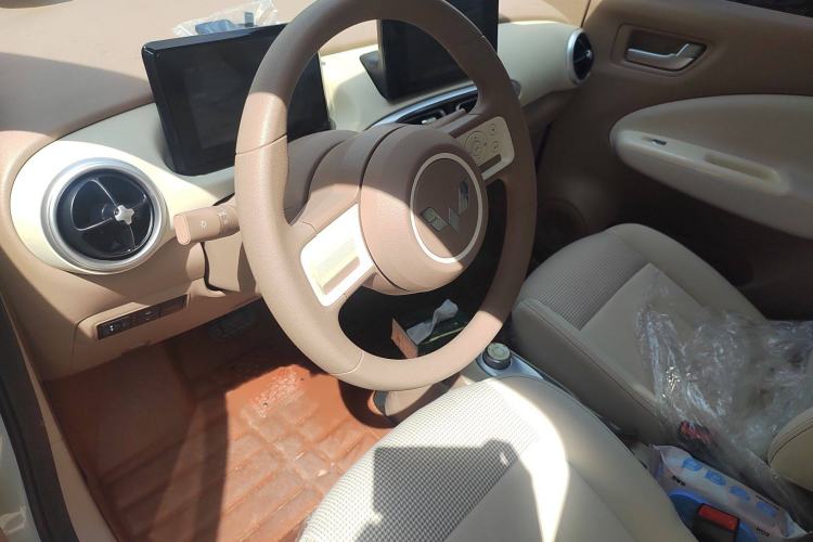 Used Wuling Hongguang MINIEV 2025 Four-Door Version Premium Edition
