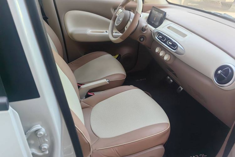 Used Wuling Hongguang MINIEV 2025 Four-Door Version Advanced Edition
