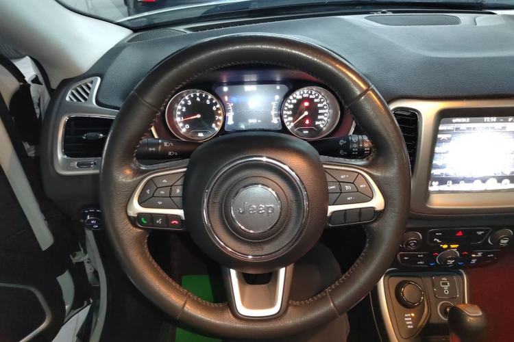 Used  Compass 2017 200T Automatic Family Enjoyment Four-Wheel Drive Edition
