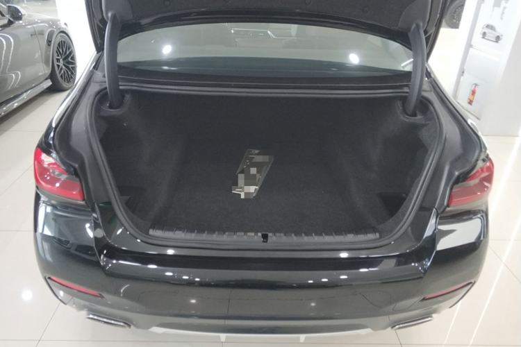 Used BMW 5 Series 2022 Second Facelift 525Li M Sport Package