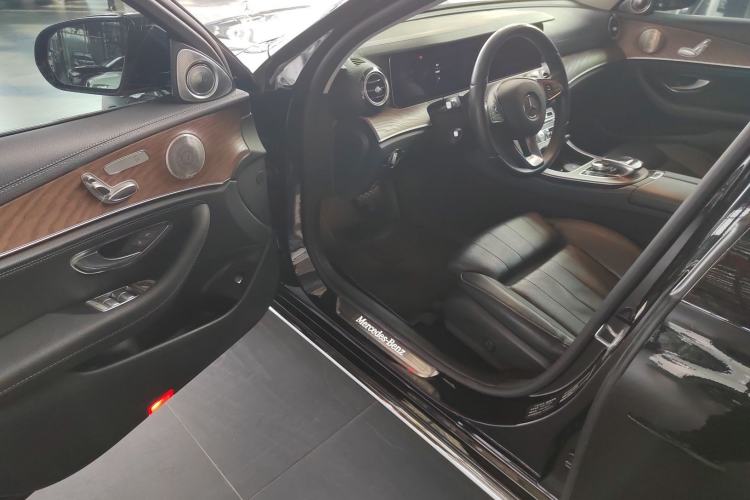 Used Mercedes-Benz E-Class 2018 Facelift E 200 L
