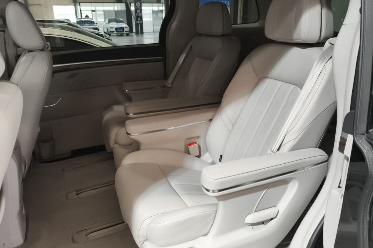 Used GAC Trumpchi M8 2018 320T Luxury Edition
