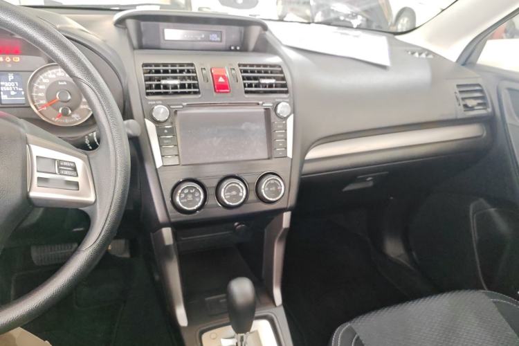 Used Subaru Forester 2014 2.0i Automatic Comfort Edition
