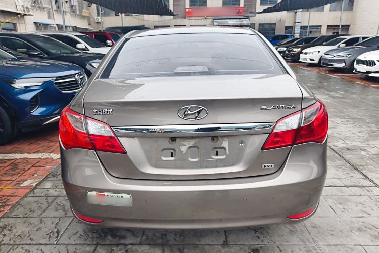 Used Hyundai Celesta 2015 1.6L Automatic Comfort Model
