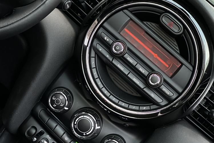 Used  MINI 2018 1.5T ONE PLUS
