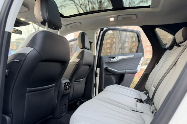 Used Ford Escape 2020 EcoBoost 245 Two-Wheel-Drive Titanium Edition