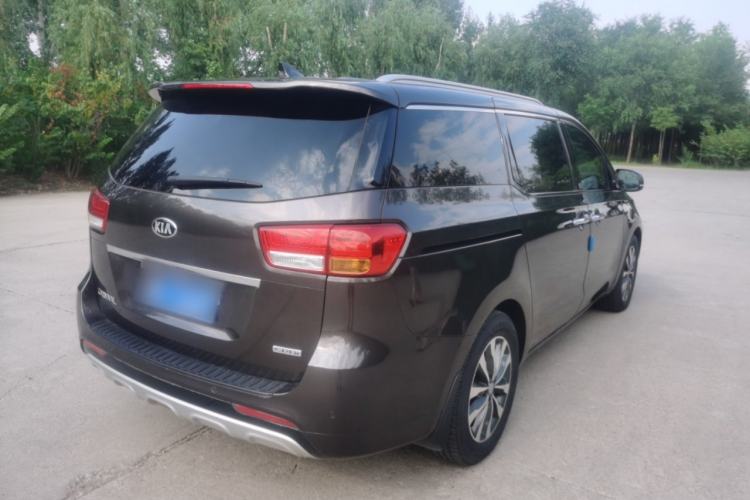 Used Kia Carnival 2015 2.2T Luxury Edition China IV
