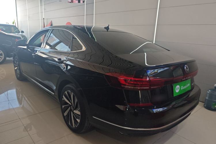 Used Volkswagen Passat 2025 Outstanding Model 330TSI Elite Edition
