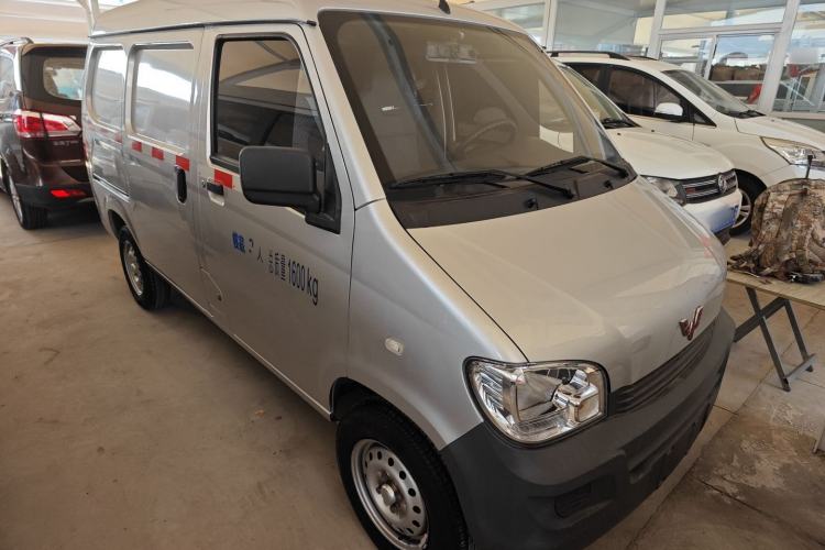 Used Wuling Zhiguang 2023 1.5L Utility Version with Enclosed Windows 2 Seats