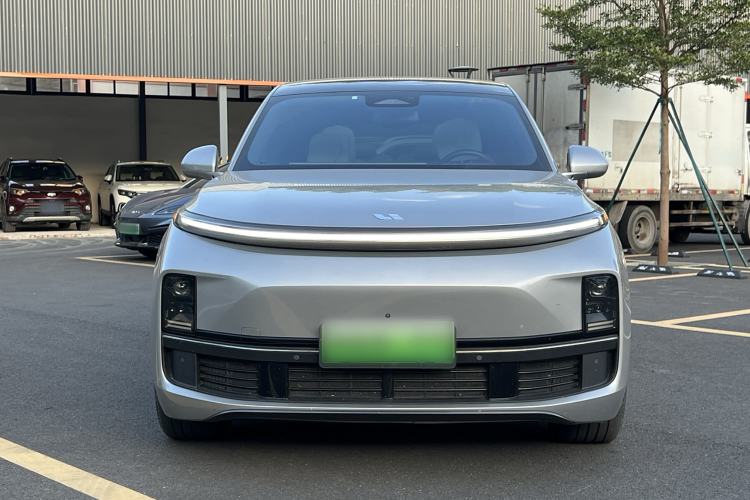 Used Li Auto L8 2023 Pro Model
