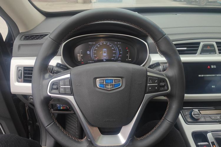 Used Geely Auto Emgrand X7 Sport 2018 1.8TD Automatic Two-Wheel Drive ZhiZun Model with 4G Connectivity