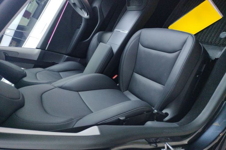 Used Tesla Model 3 2023 Long-Range All-Wheel-Drive Version
