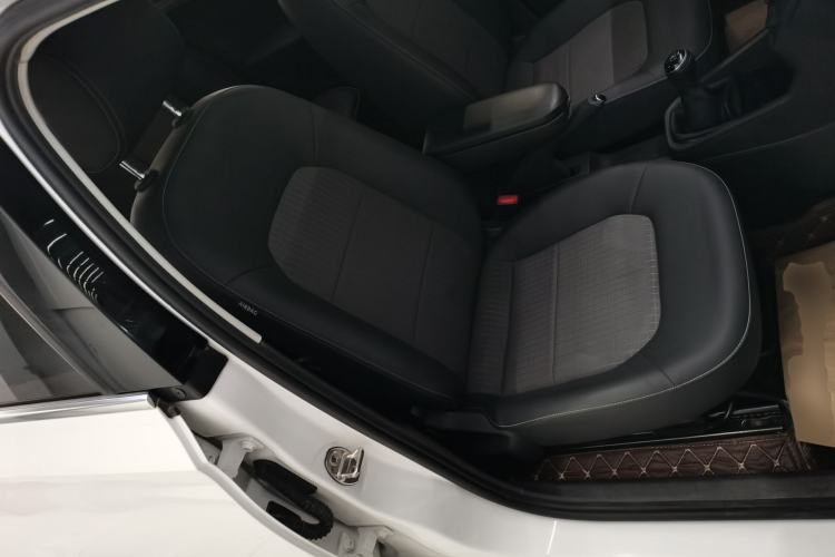 Used Volkswagen Santana 2019 1.5L Manual Comfort Version China VI
