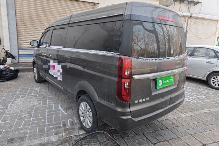 Used Jinbei Gold Hiace 2021 1.5L Passenger Vehicle Engineering Lion 6 Seats
