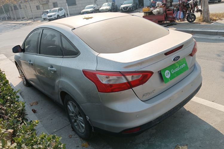 Used Ford Focus 2012 Sedan 1.6L Automatic Comfort Model
