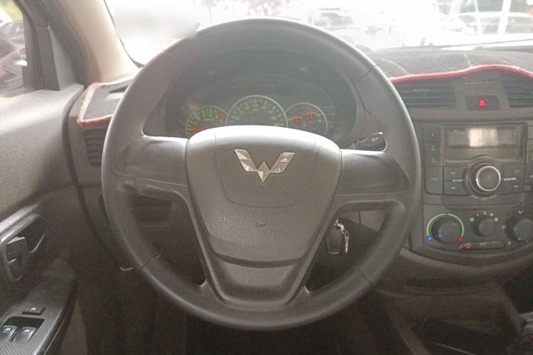 Used Wuling Hongguang 2015 1.2L S Base Model China V Standard
