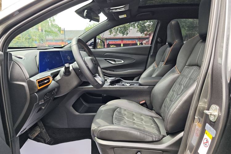 Used Changan UNI-T 2022 2.0T Prestige Version
