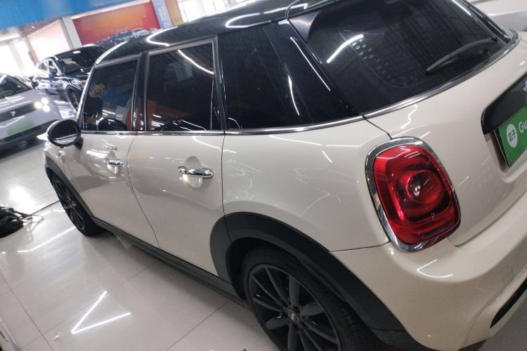 Used  MINI 2016 2.0T COOPER S Five-Door Edition
