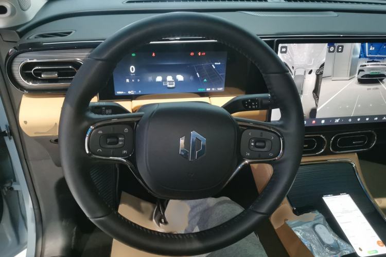 Used Leapmotor C11 2024 All-Electric 580 Luxury Edition
