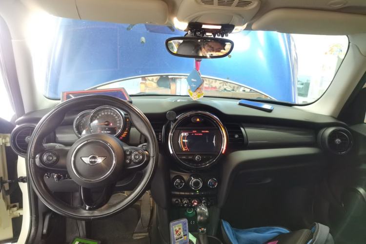 Used  MINI 2015 1.5T COOPER Fun Five-Door Edition
