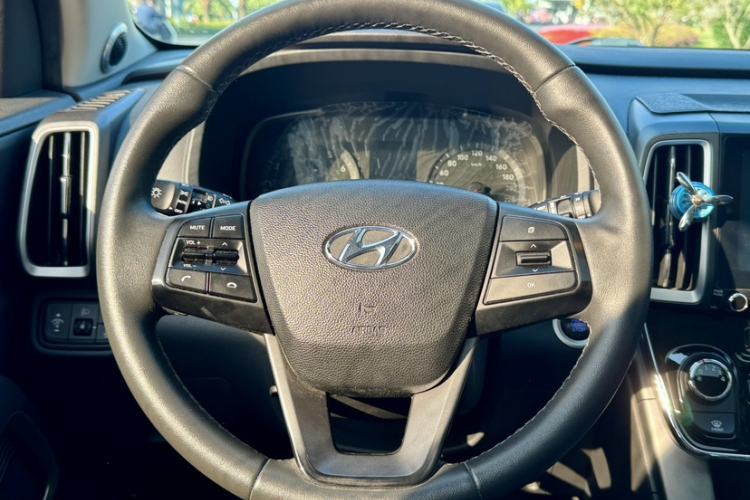 Used Hyundai ix35 2019 2.0L Automatic 2WD Zhiyong·Changxiang Edition China VI Standard
