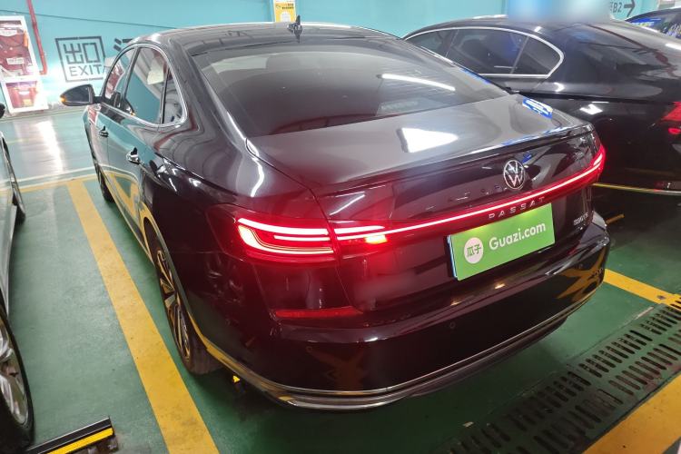 Used Volkswagen Passat 2022 330TSI Luxury Edition Custom Version