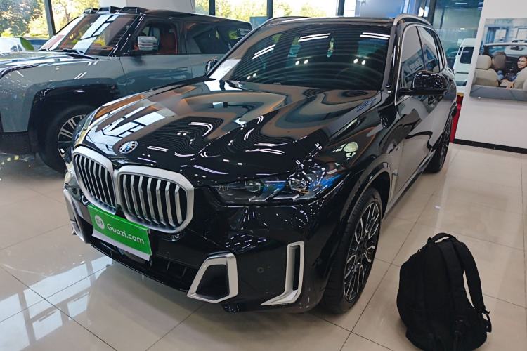 Used BMW X5 2023 xDrive 40Li M Sport Package