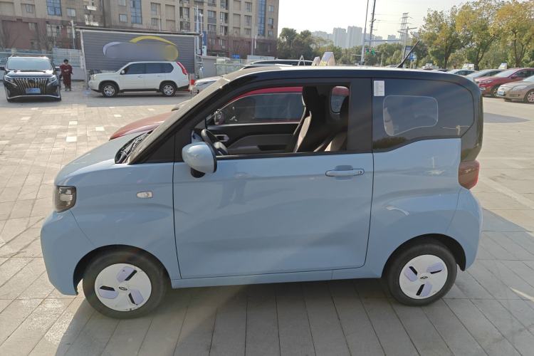 Used Chery QQ Ice Cream 2022 170km Sundae Phosphate Lithium-Ion