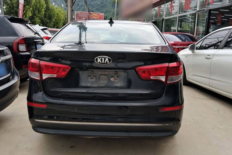 Used Kia K2 2015 Sedan 1.4L MT GLS
