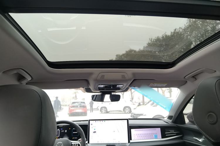 Used Volkswagen Passat 2025 Pro 380TSI Dragon Supreme Edition
