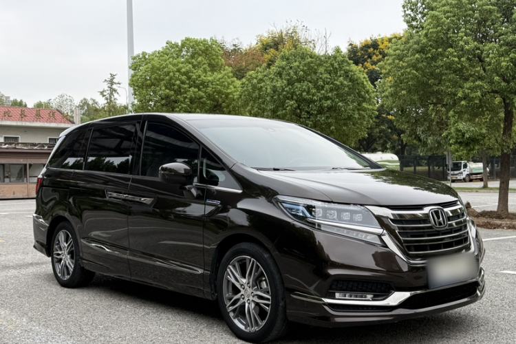 Used Honda Elysion 2019 2.0L Hybrid Luxury Edition
