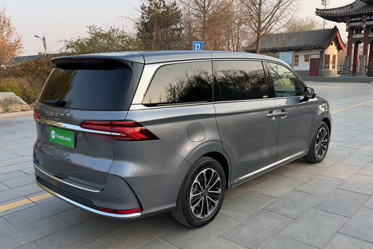 Used Roewe iMAX8 2021 400TGI Supreme Series Prestige Edition
